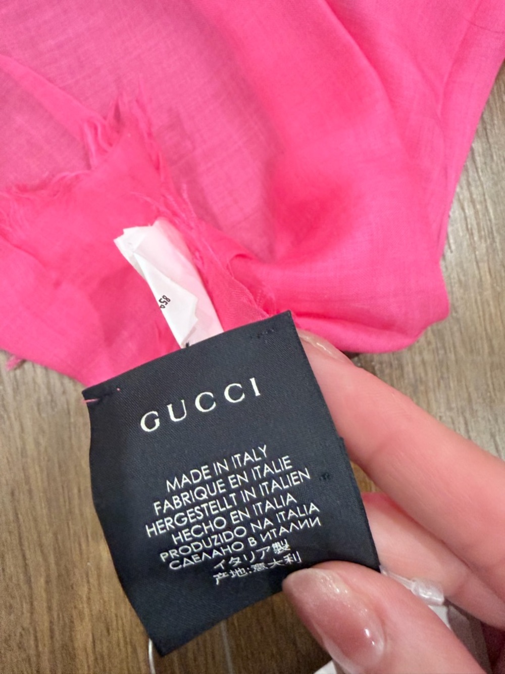 Gucci GG Limited Edition Hot Pink Shawl Womens Scarf 55”x55” new - Picture 6 of 7